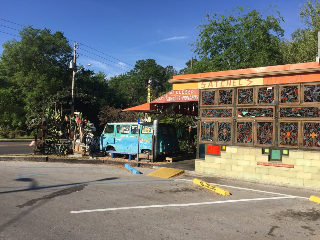 satchels pizza exterior view